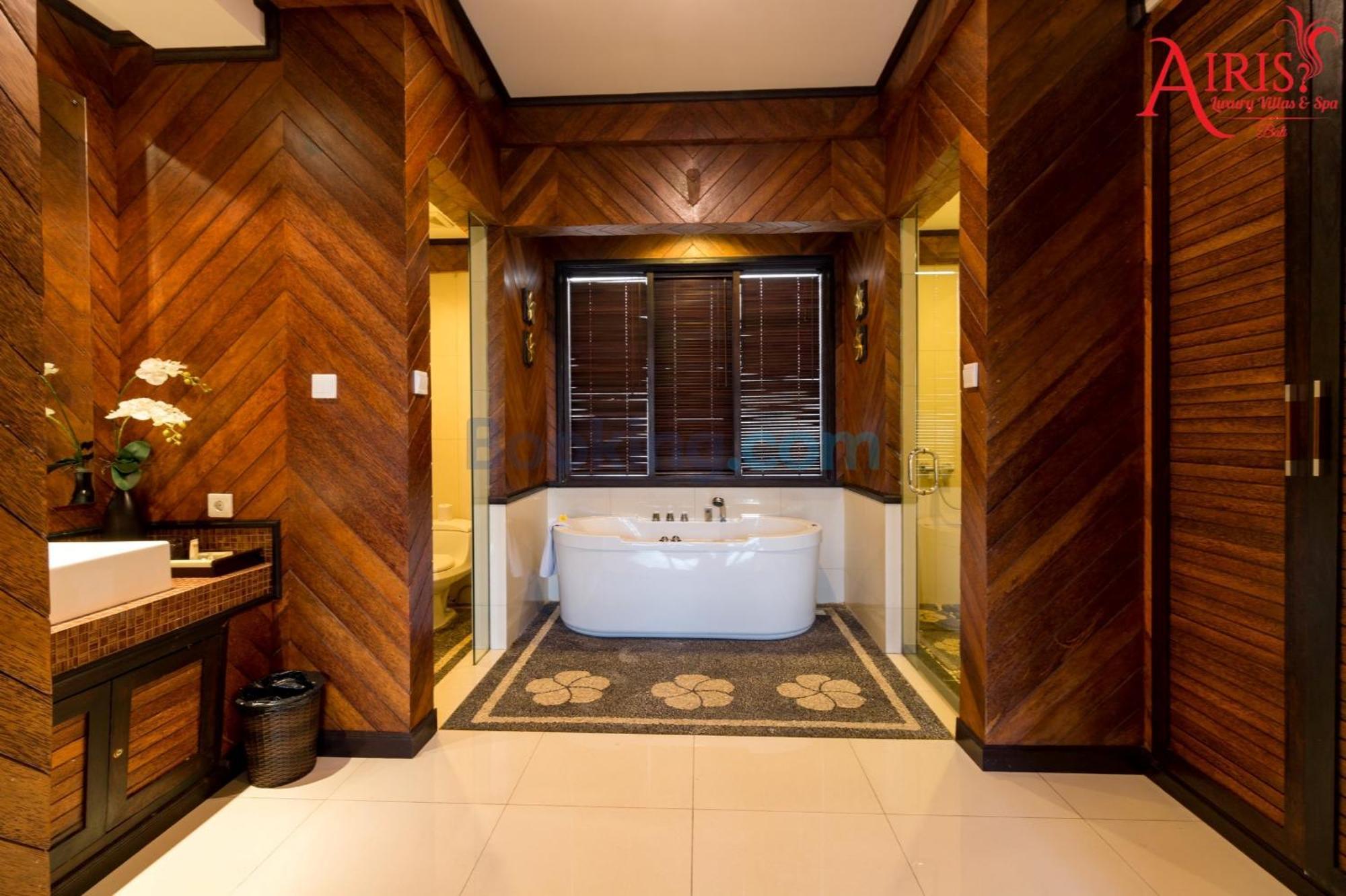 Airis Luxury Villas And Spa Uluwatu  Phòng bức ảnh